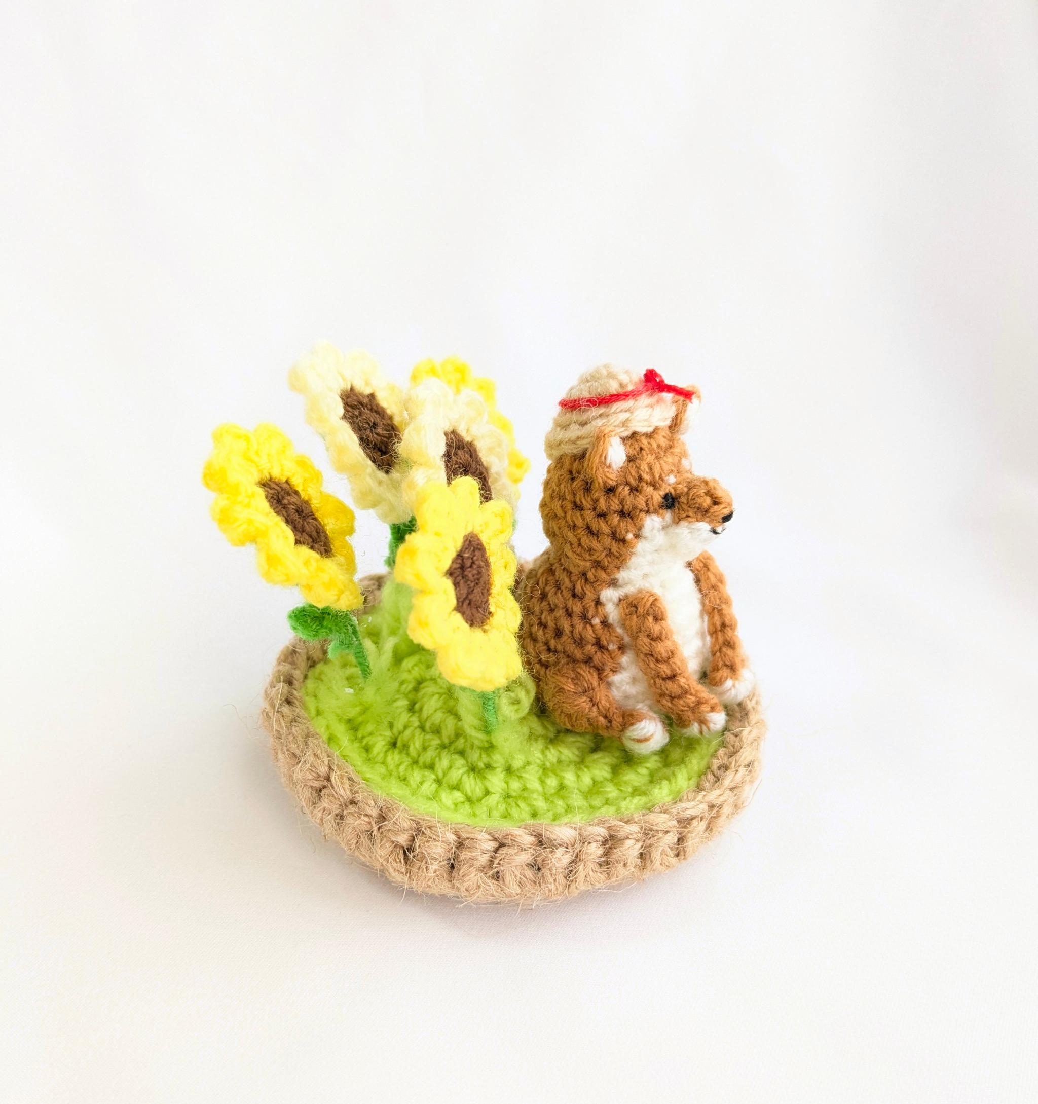 【受注制作】小さな柴犬さんとひまわり畑の置き物 | 4枚目