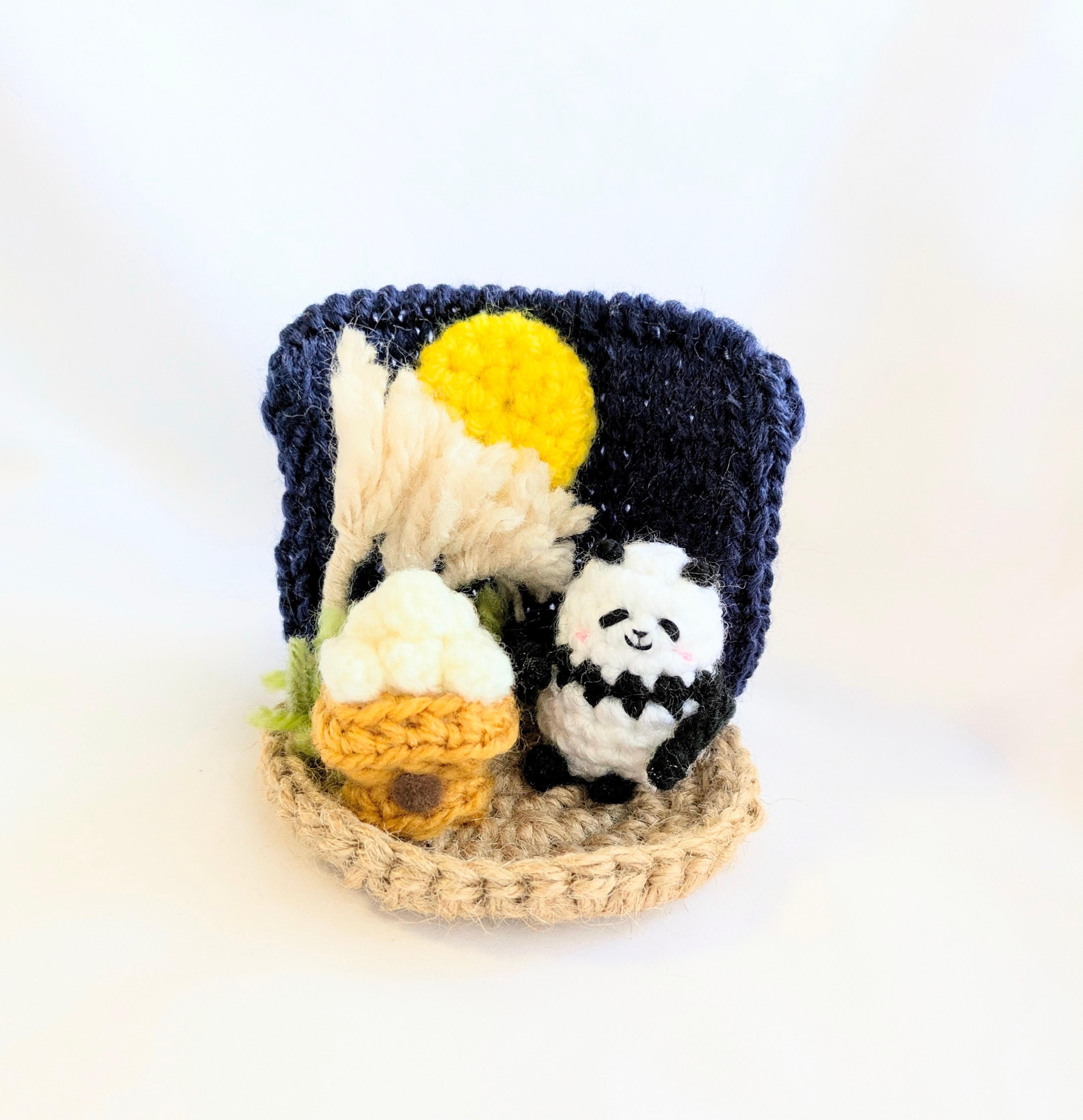 【受注制作】お月見パンダさんの小さな置物1枚目の画像
