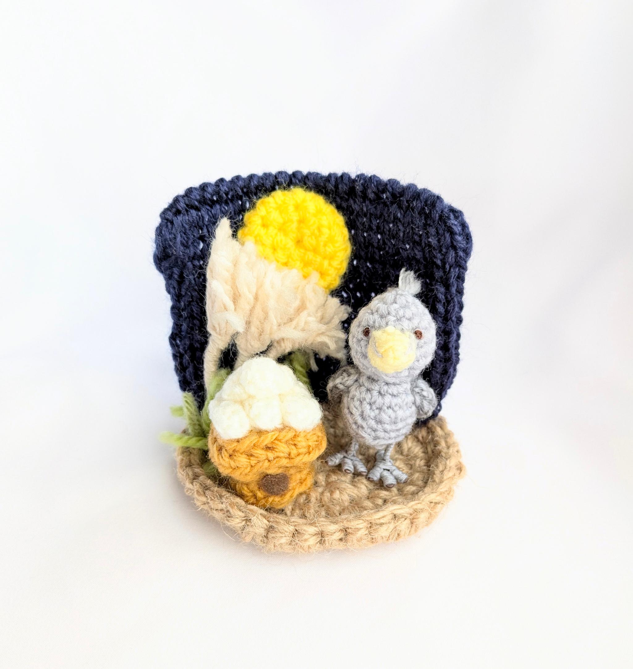 【受注制作】お月見ハシビロコウさんの小さな置物 | 2枚目