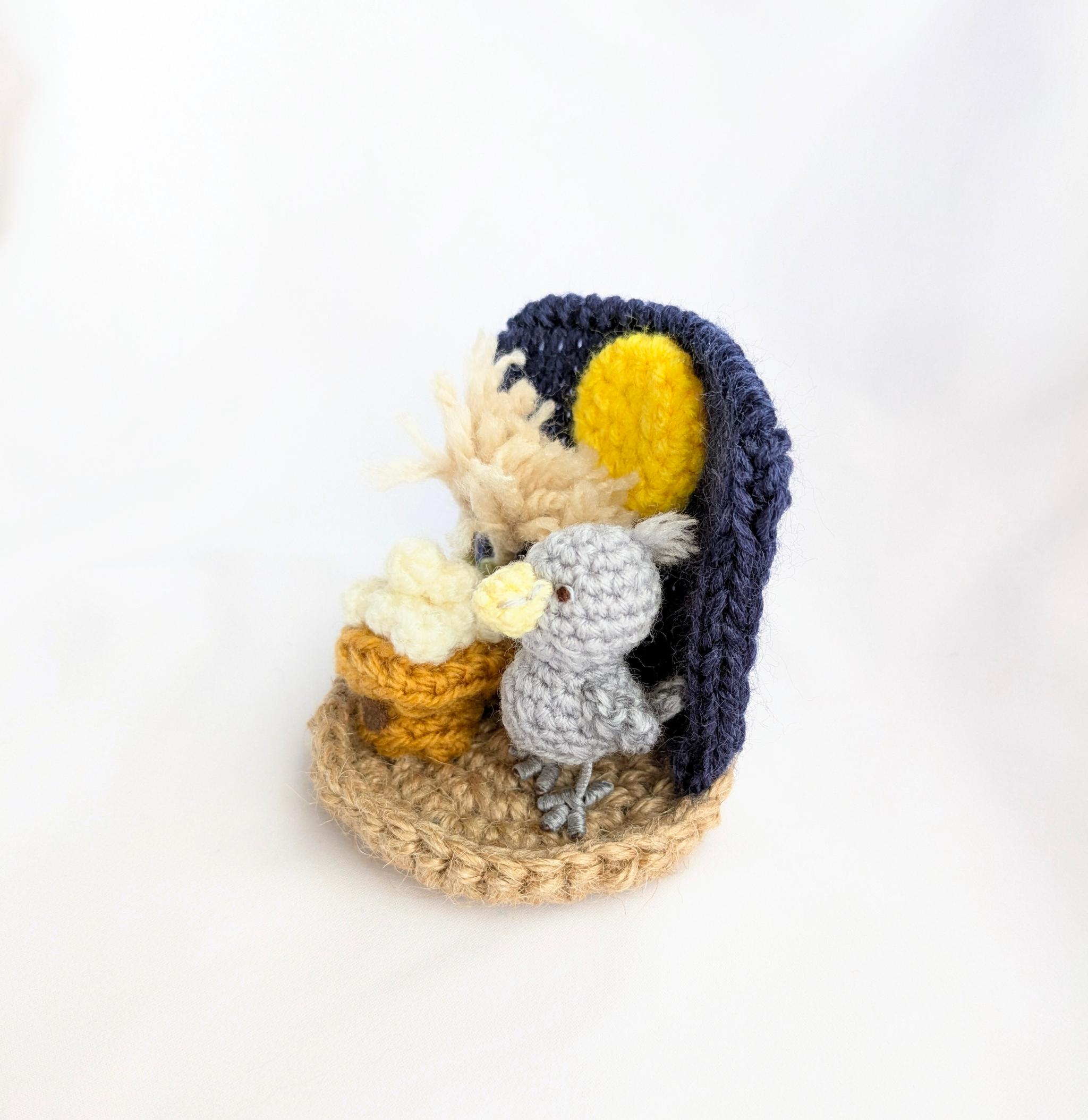 【受注制作】お月見ハシビロコウさんの小さな置物 | 3枚目