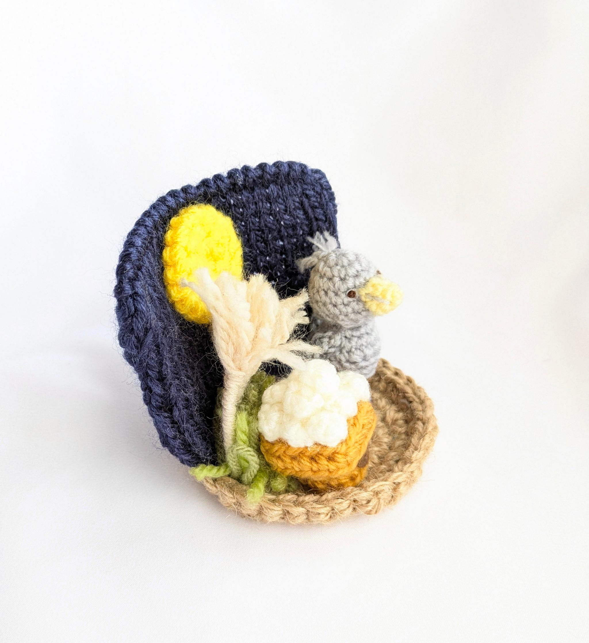 【受注制作】お月見ハシビロコウさんの小さな置物 | 7枚目