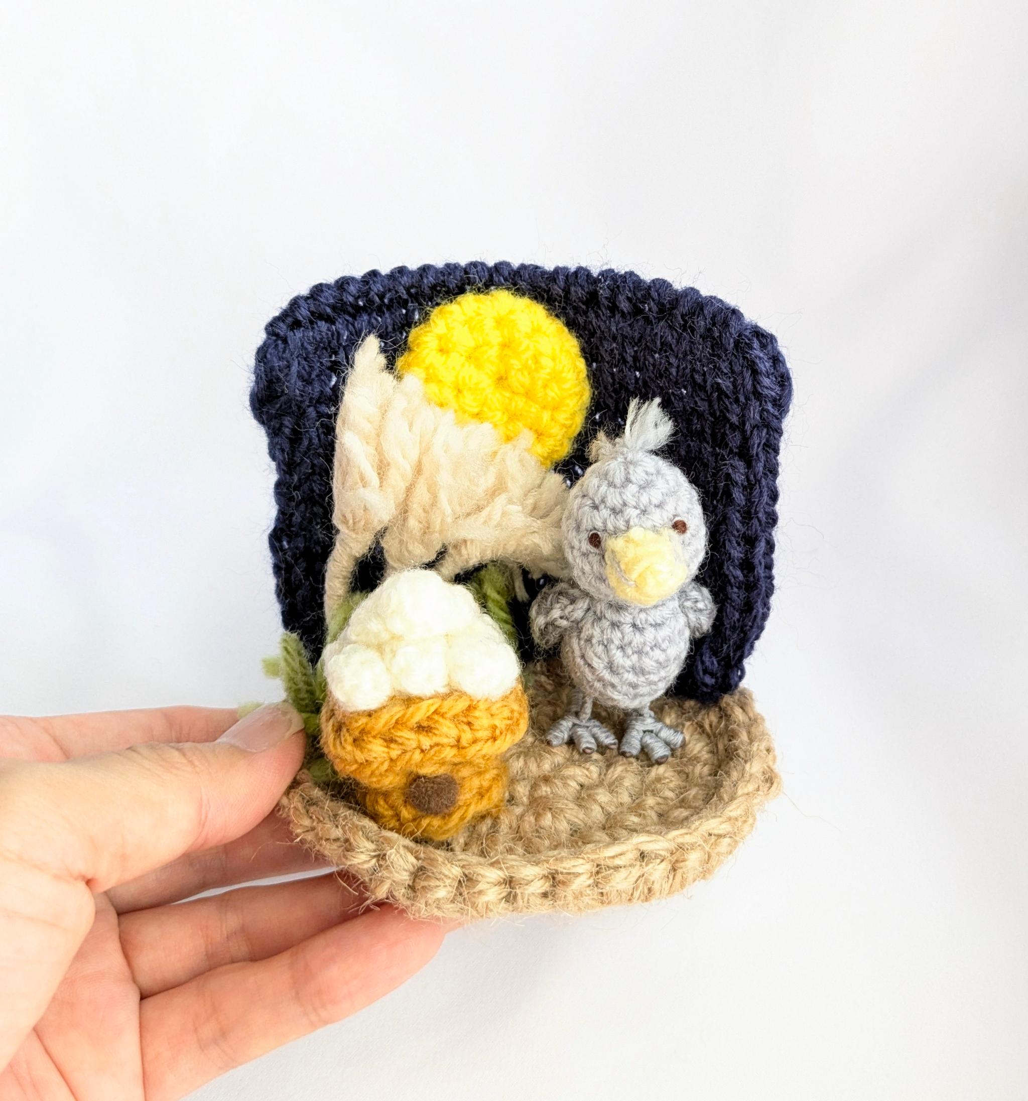 【受注制作】お月見ハシビロコウさんの小さな置物 | 8枚目