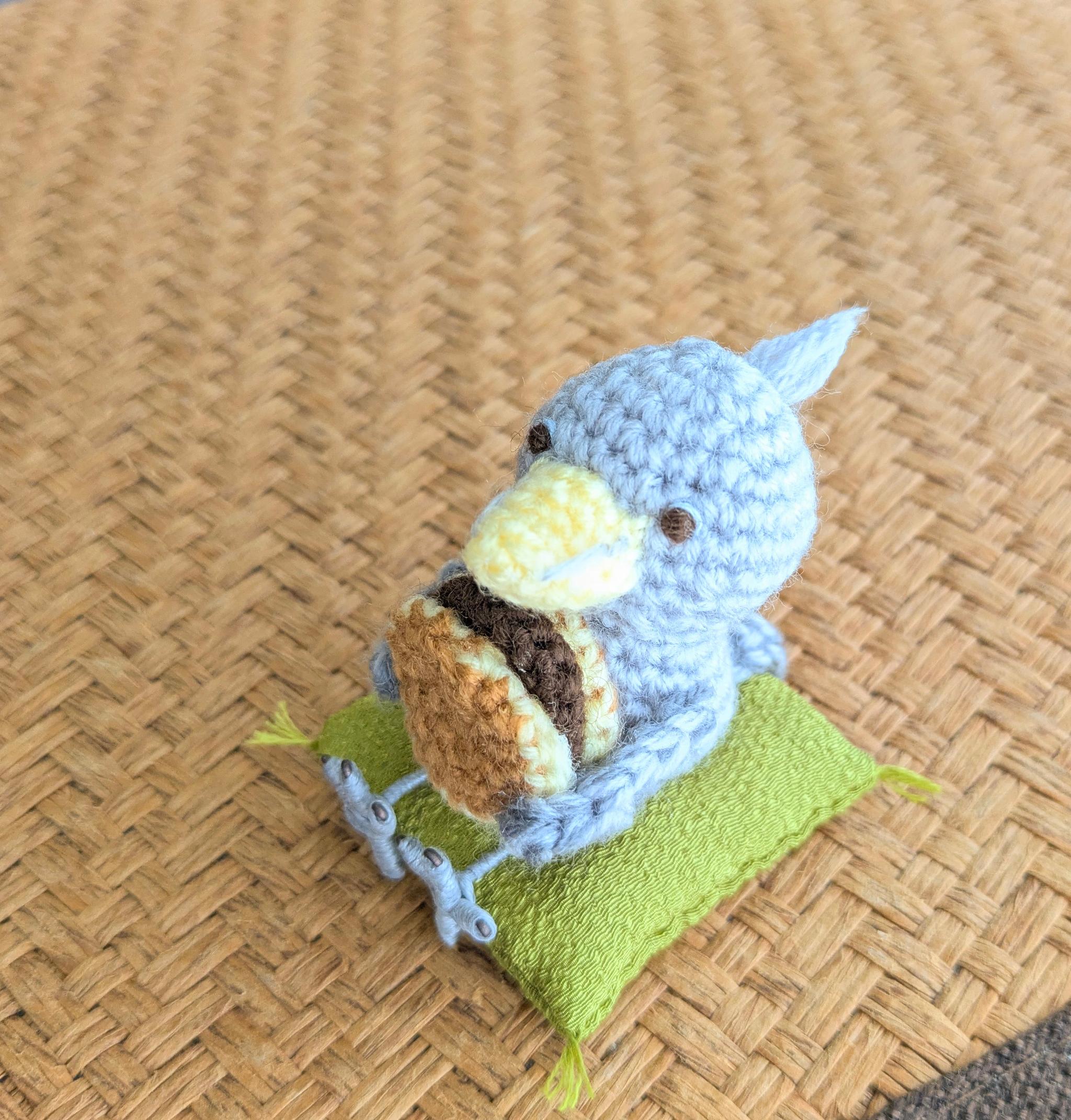 【受注制作】ハシビロコウのあみぐるみ(どら焼き) | 2枚目