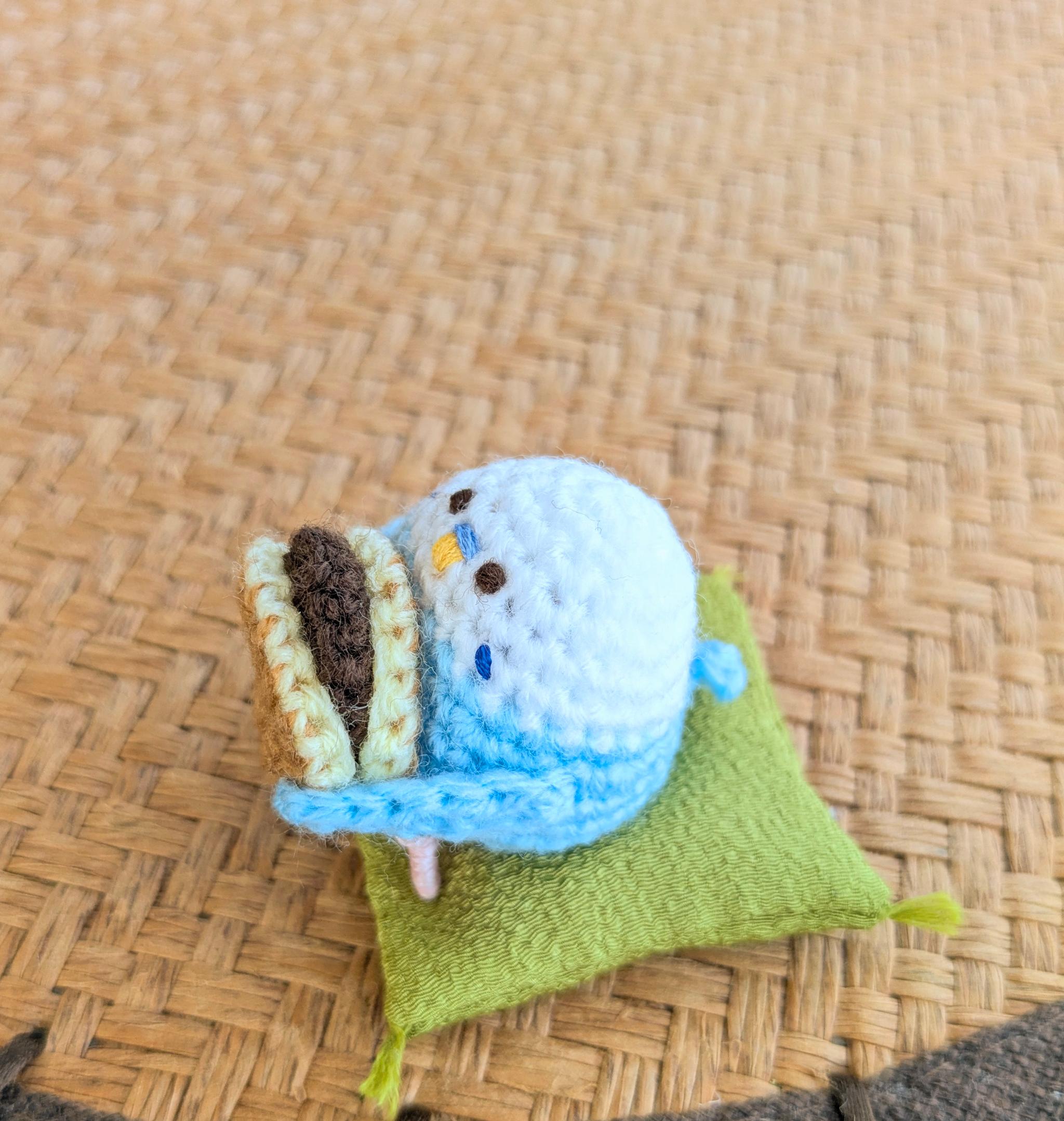 【受注制作】どら焼き大好き♡セキセイインコちゃんのあみぐるみ | 4枚目