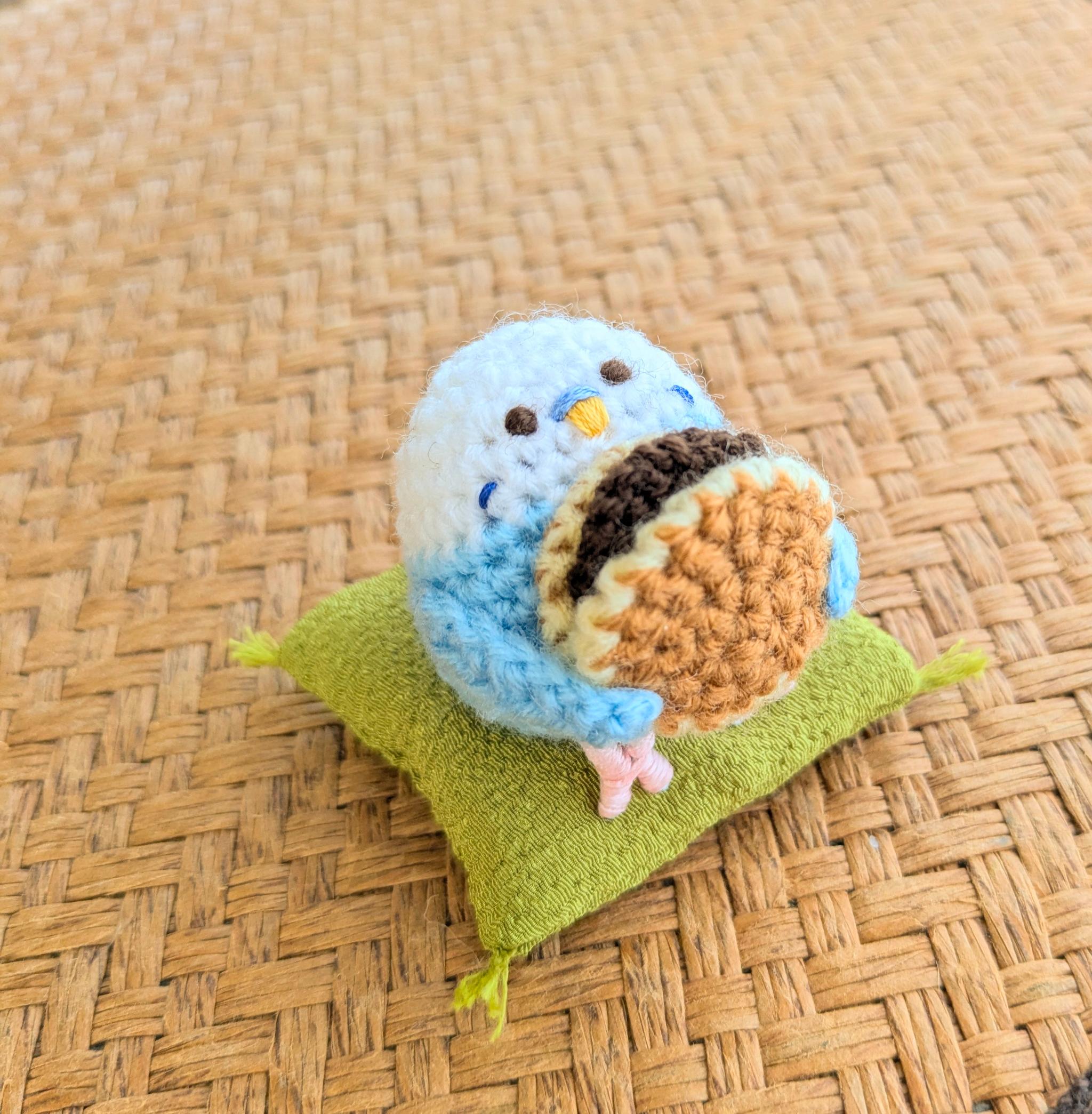 【受注制作】どら焼き大好き♡セキセイインコちゃんのあみぐるみ | 5枚目