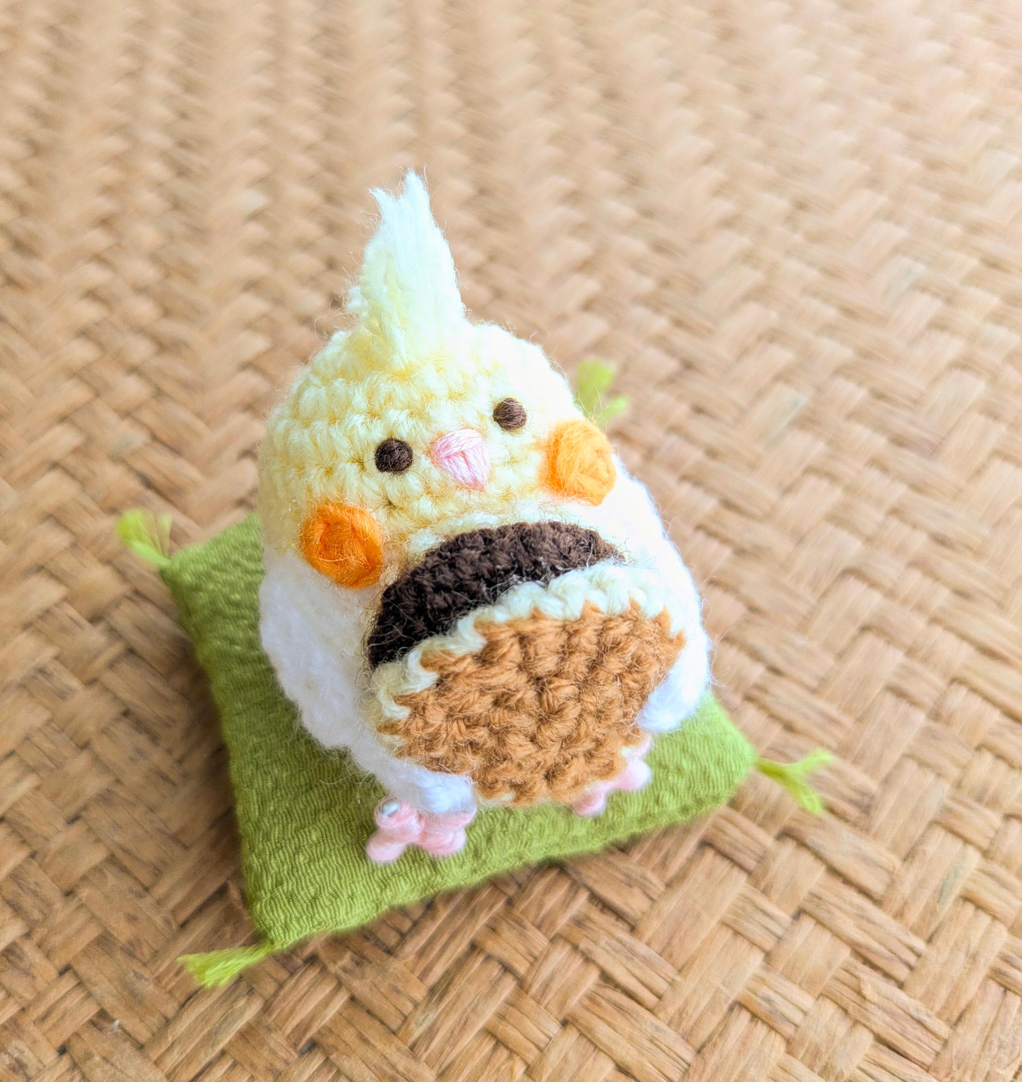 【受注制作】どら焼き大好き♡オカメインコちゃんのあみぐるみ1枚目の画像