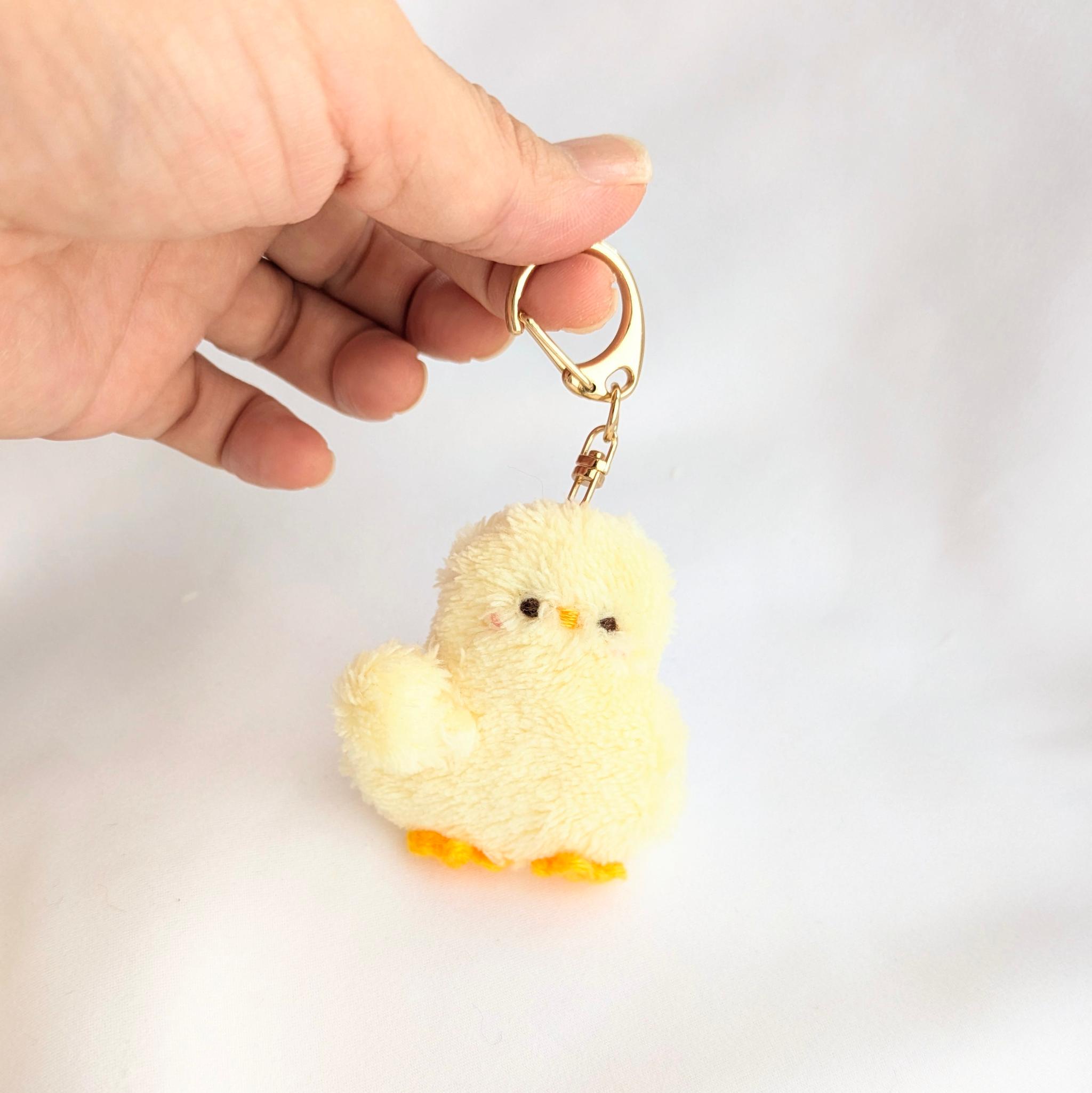 【受注制作】ふわふわひよこちゃんキーホルダー1枚目の画像